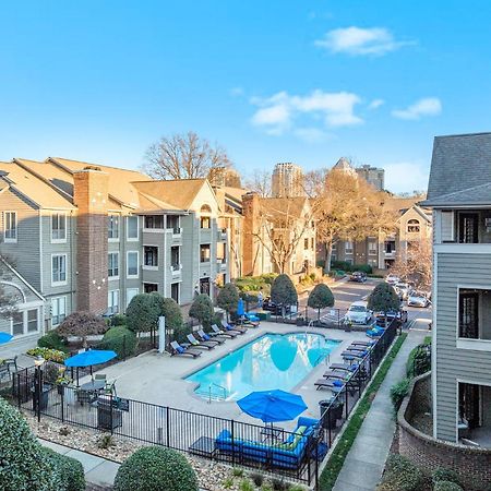 Charming Apartment With Wi-Fi Charlotte Exterior foto